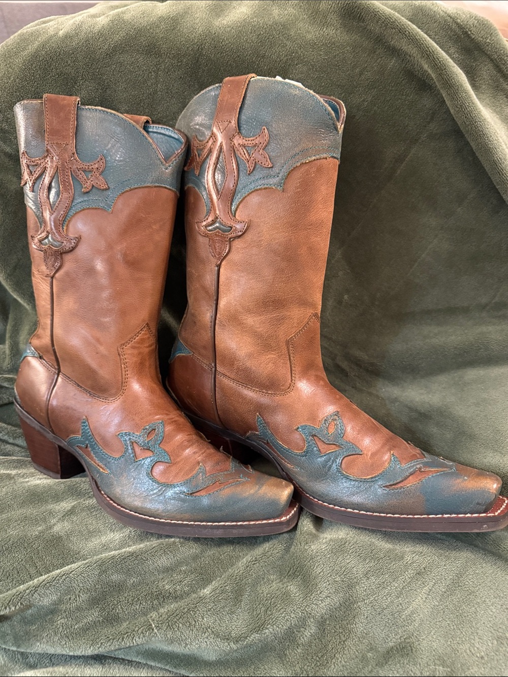 Ariat Brown and Teal Leather Western Cowboy Boots